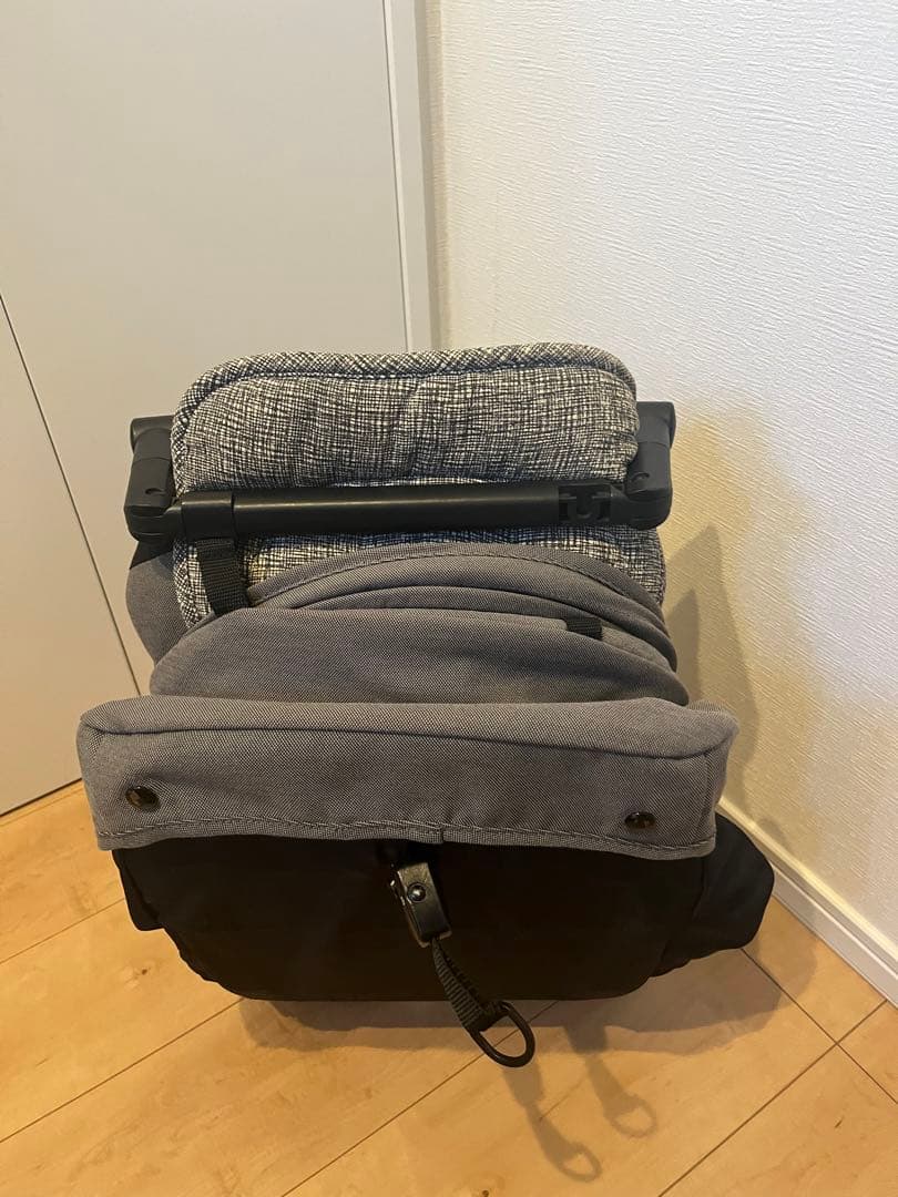 サイベックス　リベル　B型　ベビーカー　グレー