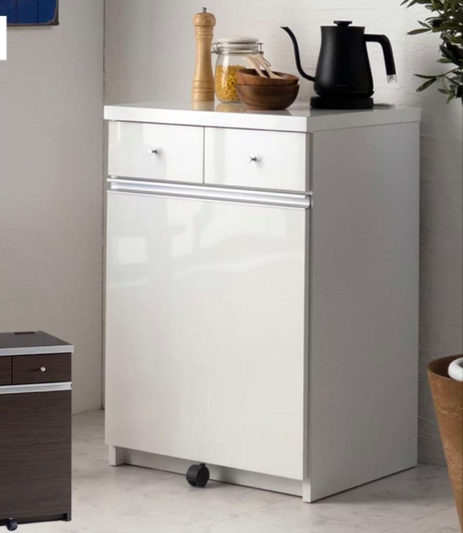 棚　コンセント着き