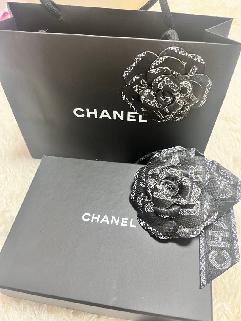限定お値下げ CHANEL スモールフラップウォレット キャビアスキン