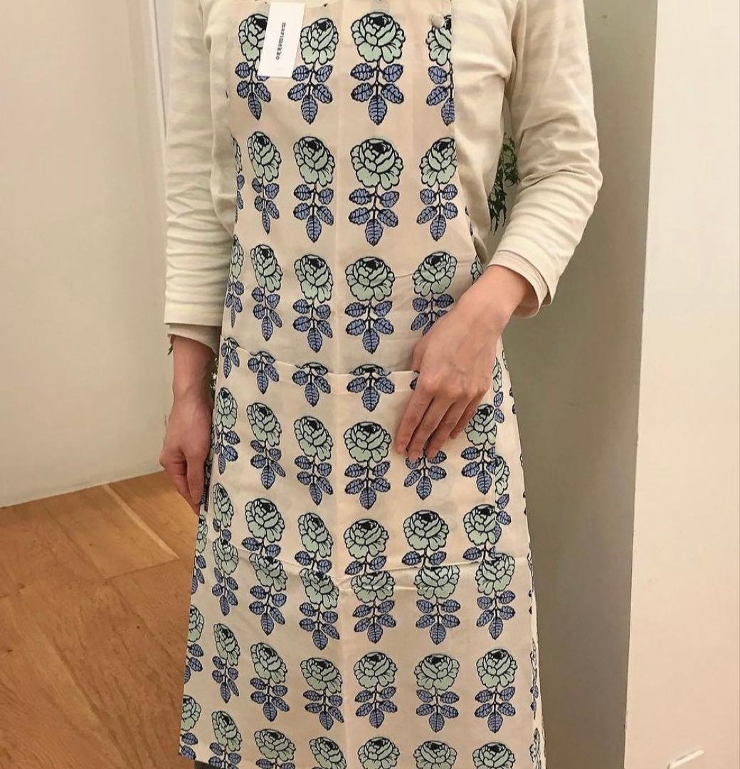 ✈︎新品未使用✈︎マリメッコ　marimekko エプロン　ヴィヒキルース