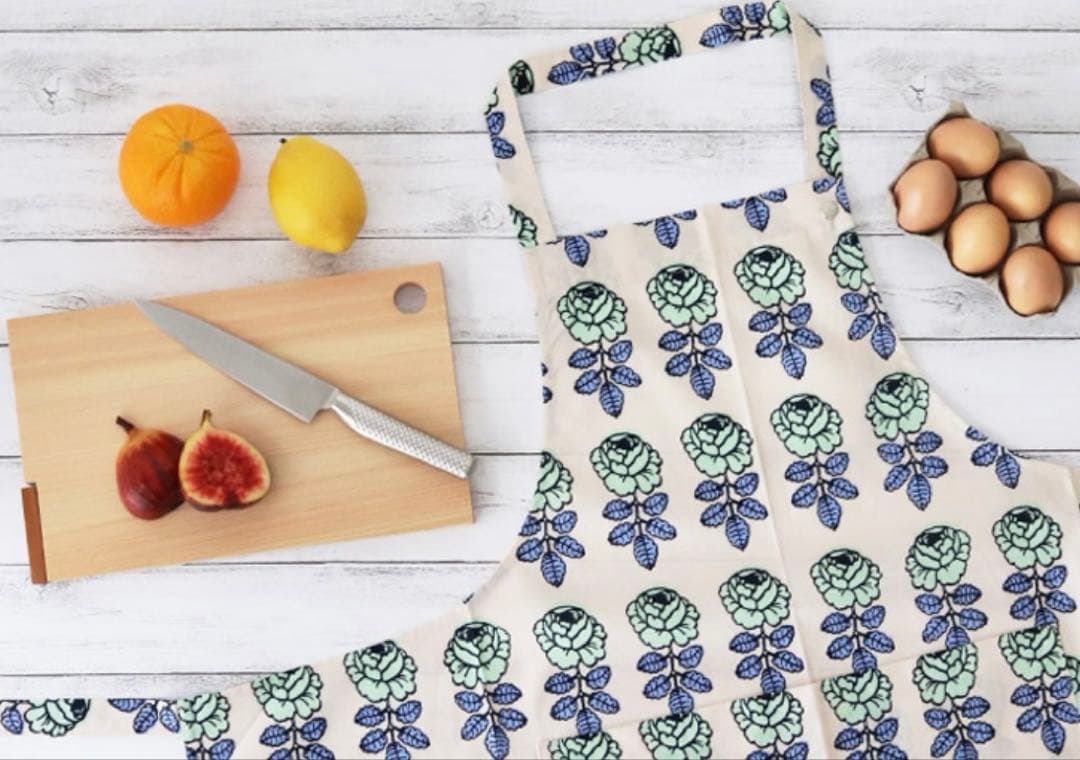 ✈︎新品未使用✈︎マリメッコ　marimekko エプロン　ヴィヒキルース