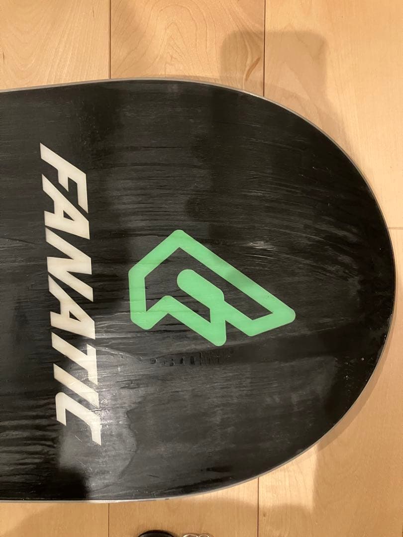 UN-LTD スノーボード 板　ファナテック　黒　154cm