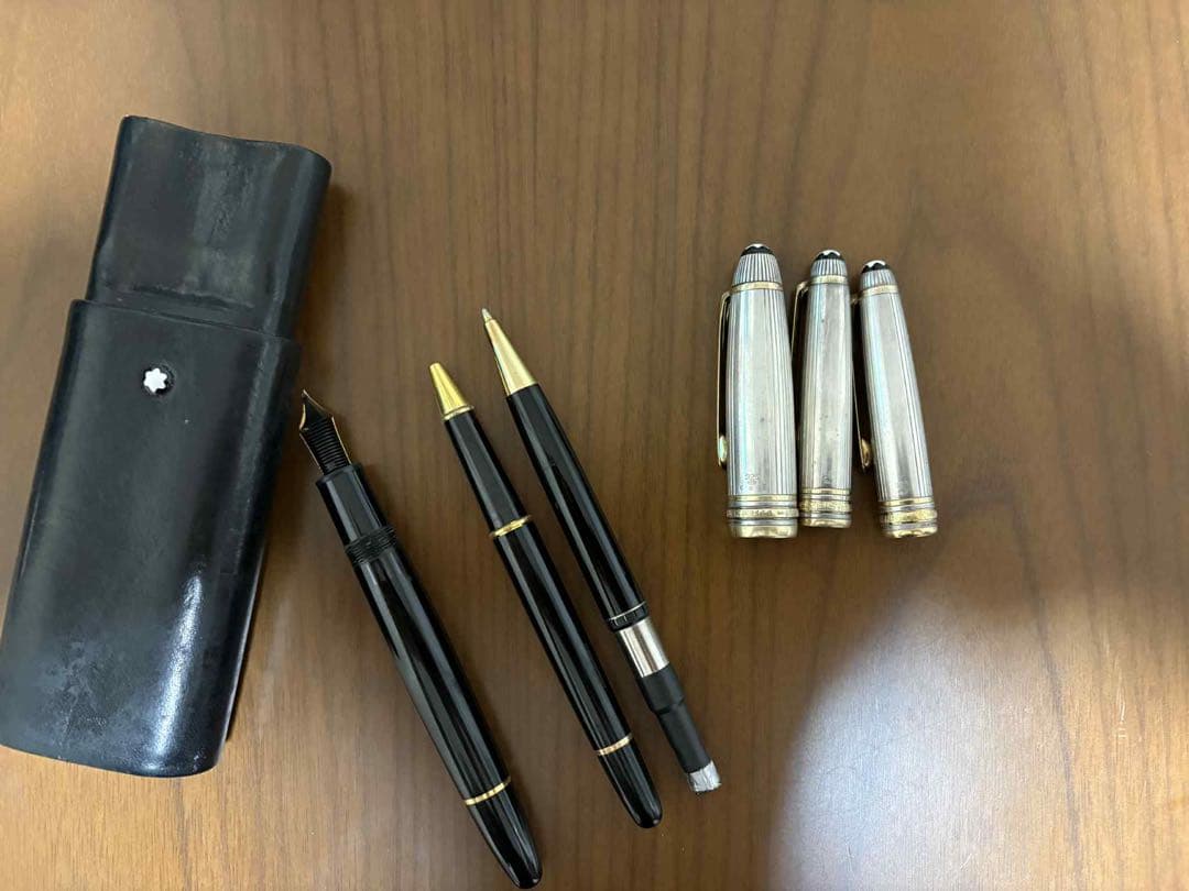 ブ*ス様 黒いボールペンセット