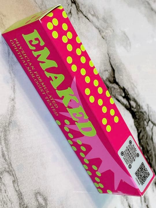 エマーキット（まつ毛，まゆげ美容液）