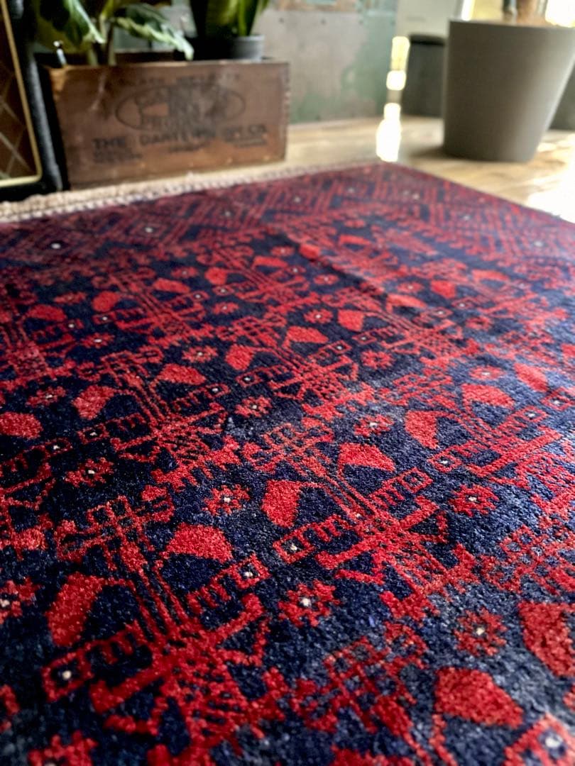 トライバルラグ　ヴィンテージラグ　アフガン　バルーチ族　プリミティブアート　美品