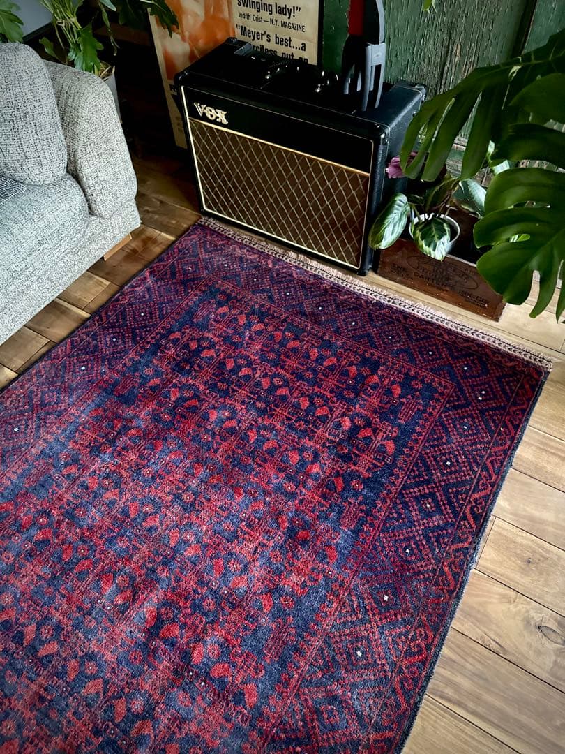 トライバルラグ　ヴィンテージラグ　アフガン　バルーチ族　プリミティブアート　美品