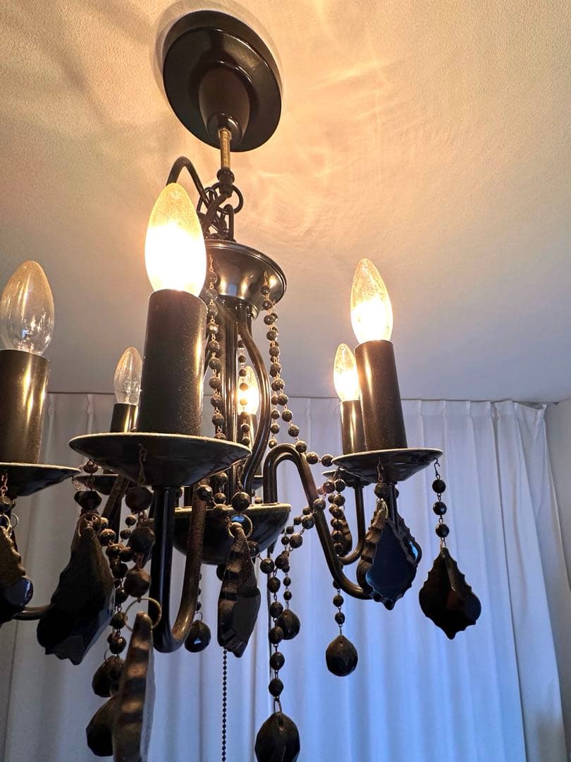 黒の6灯シャンデリア