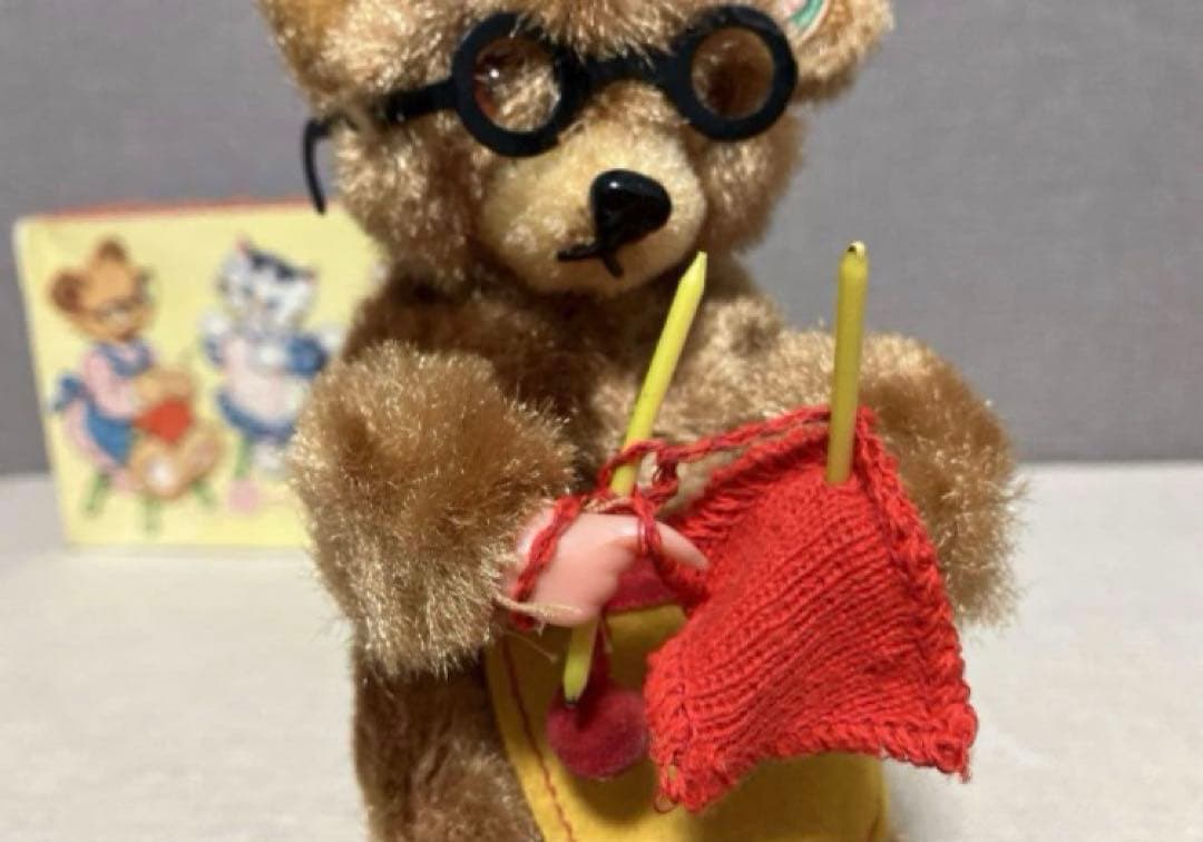 【最終価格】アンティーク ヴィンテージ ドイツ 編み物をするクマさん
