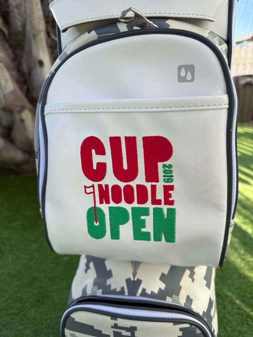 CUP NOODLE 迷彩 ゴルフバッグ