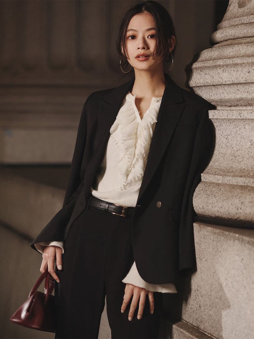 anuans カスケードフリルニットトップス　ivory