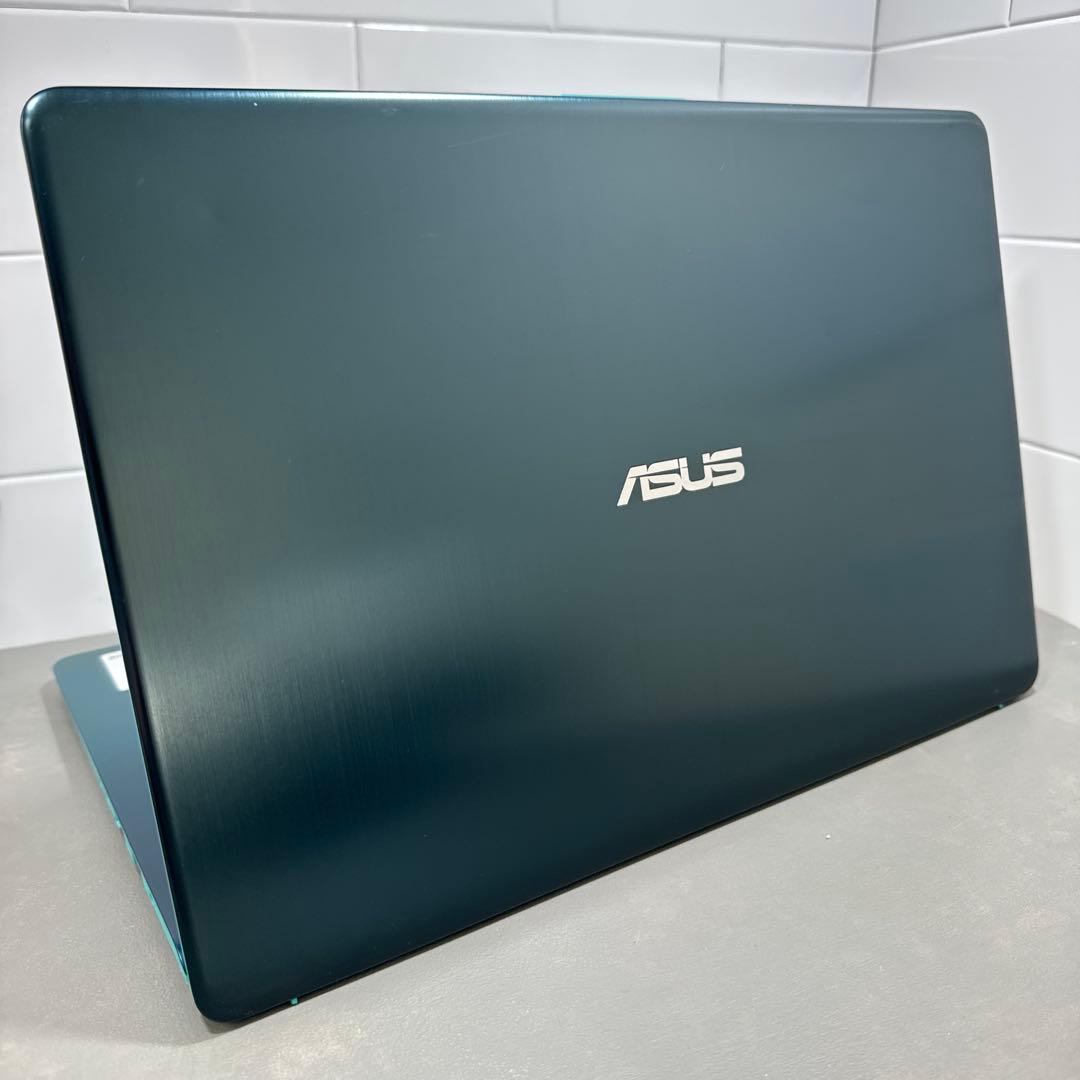 【限定】ASUSファーマメントグリーン☘8世代i5☘NVMe256+1TB