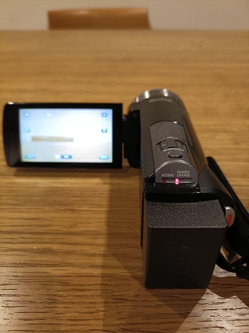 JVC Everio GZ-HM199-B ビデオカメラ本体　バッテリー２個付き