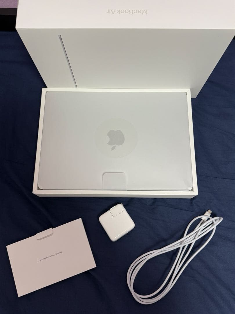 MacBook本体 MacBookAir 13\" M2 2022 8GB 256GB