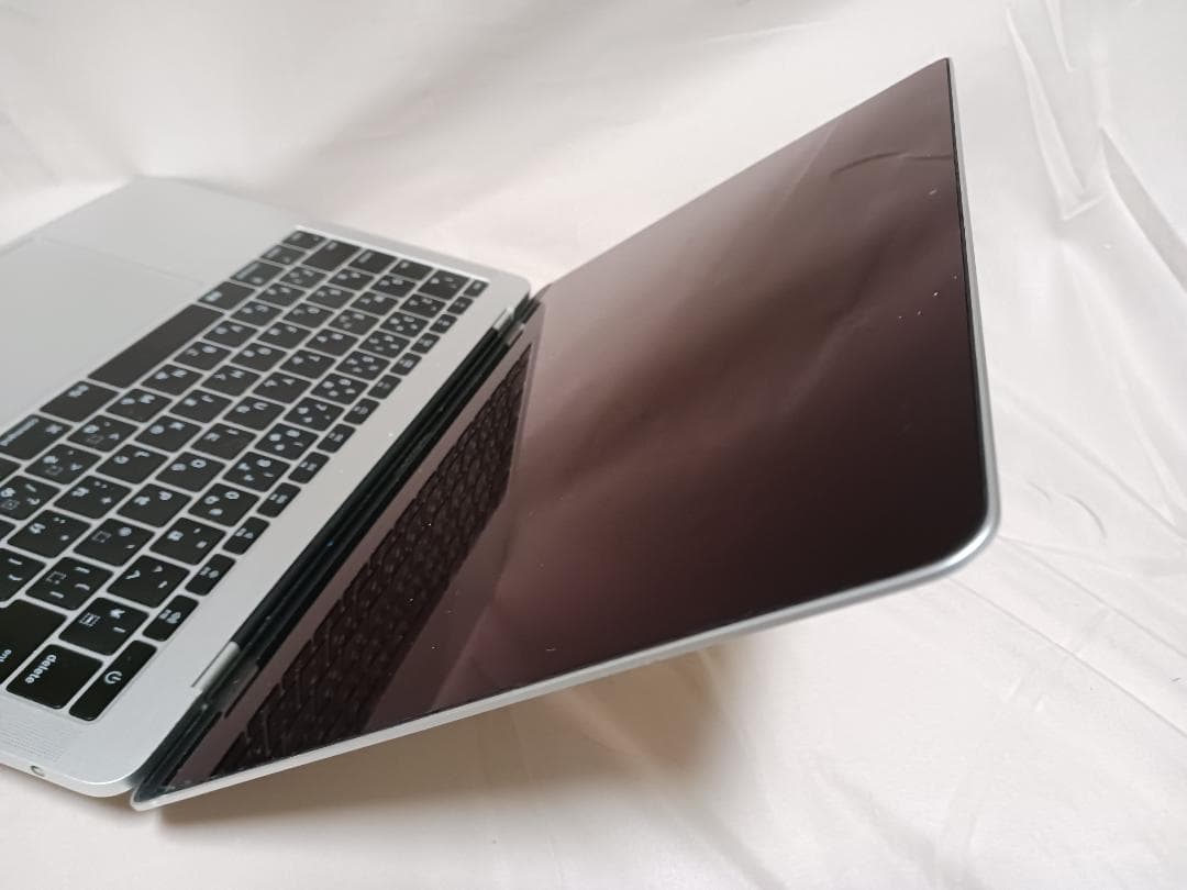 MacBook Pro（13-inch, 2016, 3T 2P）A1708　銀