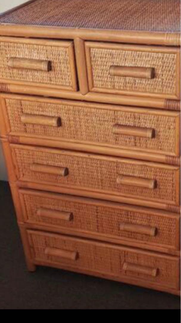 美品♦️高級 ラタン チェスト♦️土台が木材のしっかりした天然 籐タンス♦️送料込