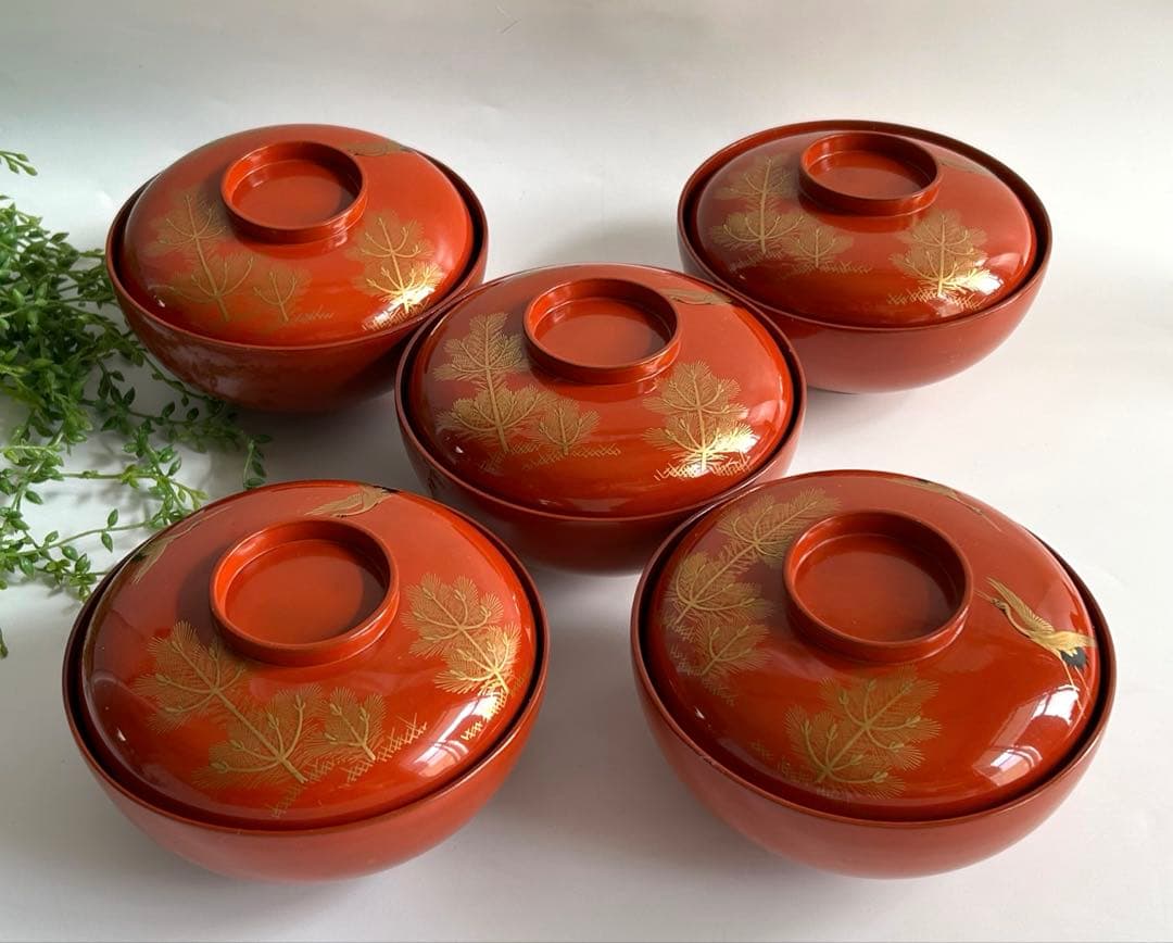 漆器 輪島塗　天然木製 金蒔絵　松と鶴の模様　縁起柄　煮物椀　吸い物椀　蓋付5客