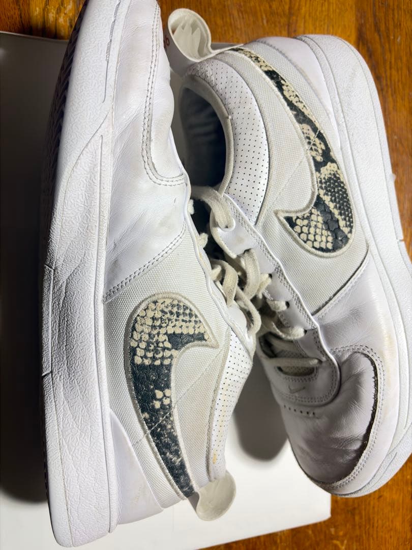 激安！！！！NIKE book1