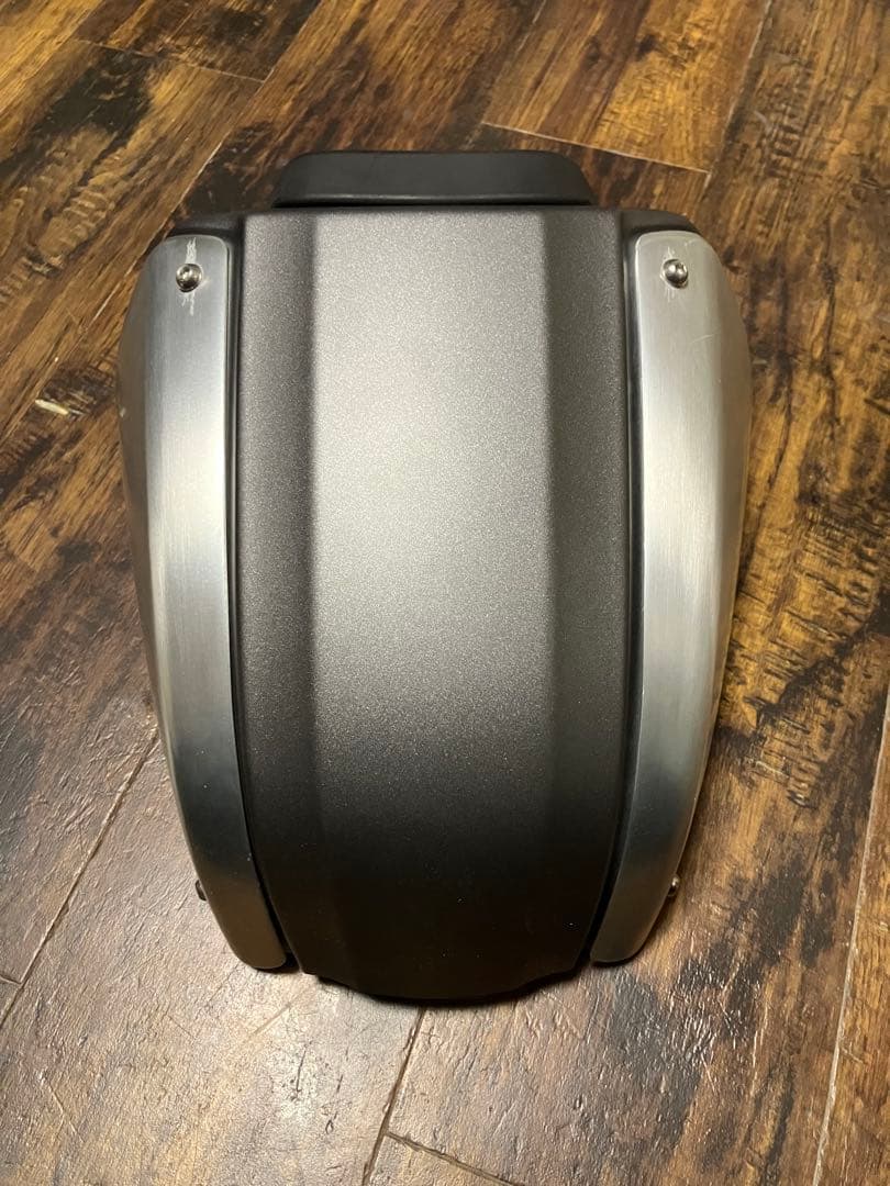xsr900用シートカウル