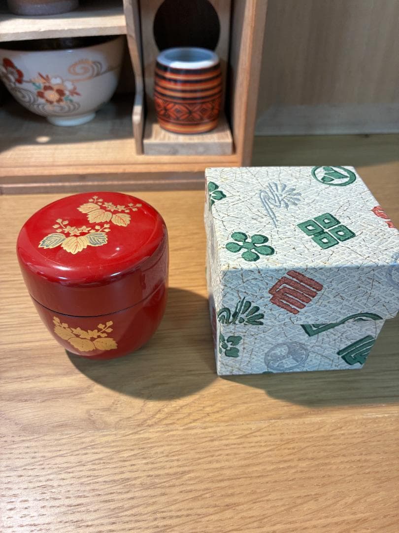 067 茶道具セット 陶器製茶碗と木箱付き