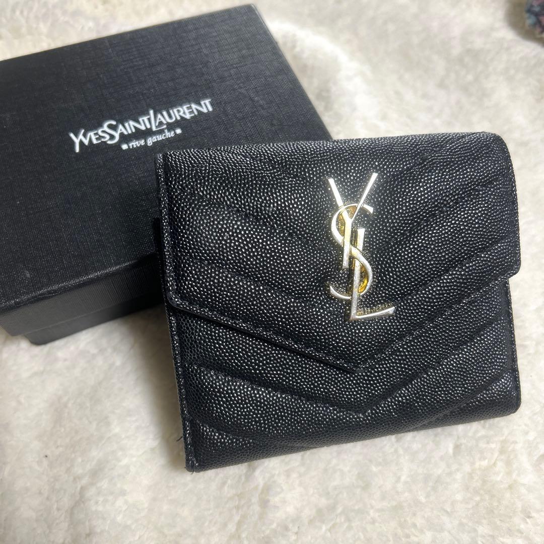 イヴ・サンローラン　三つ折り財布