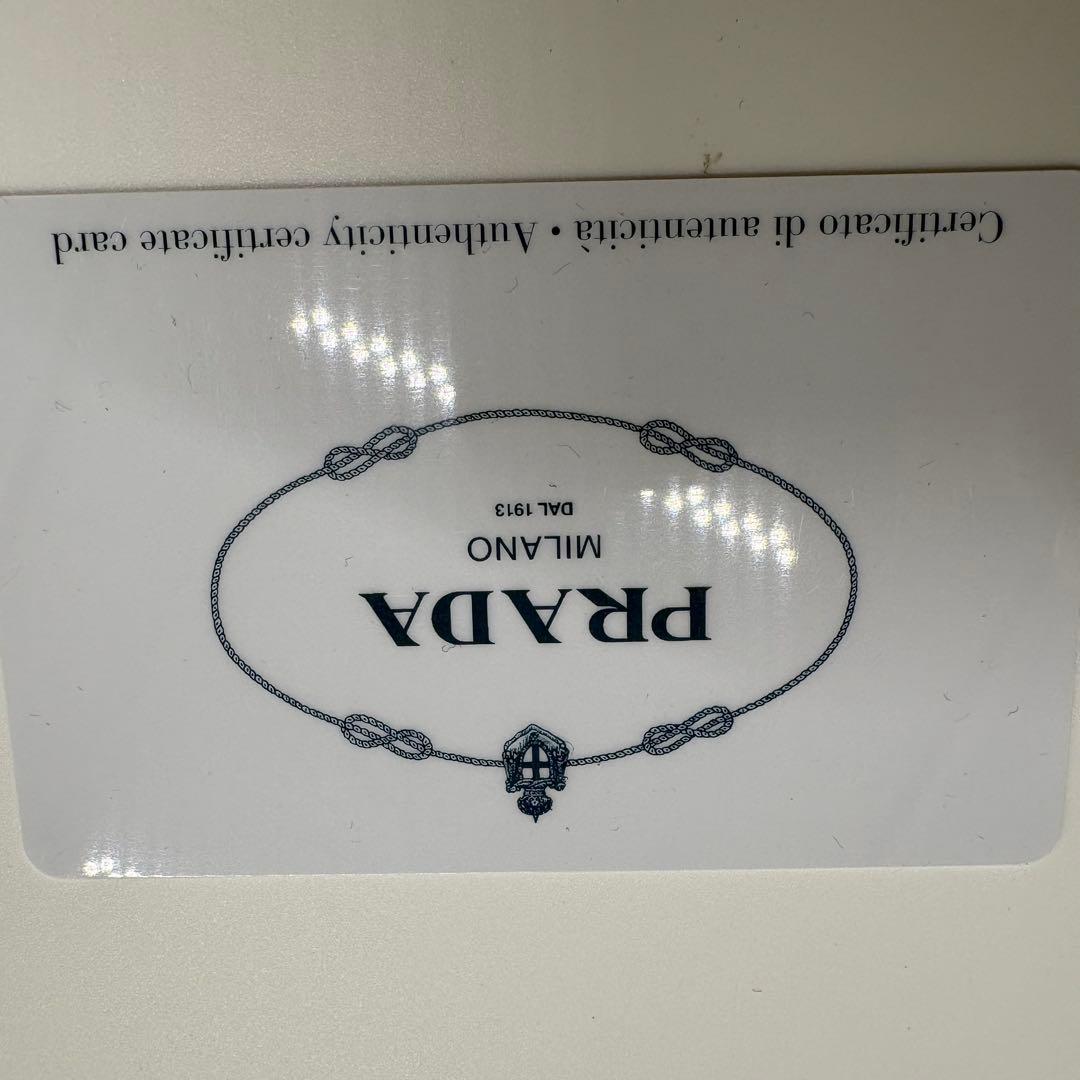 プラダ サフィアーノ エンボス三角ロゴ コンパクト 財布 ケース カード