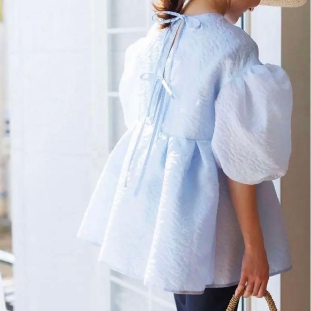 新品Silky jacquard blouseシルキージャガードブラウス