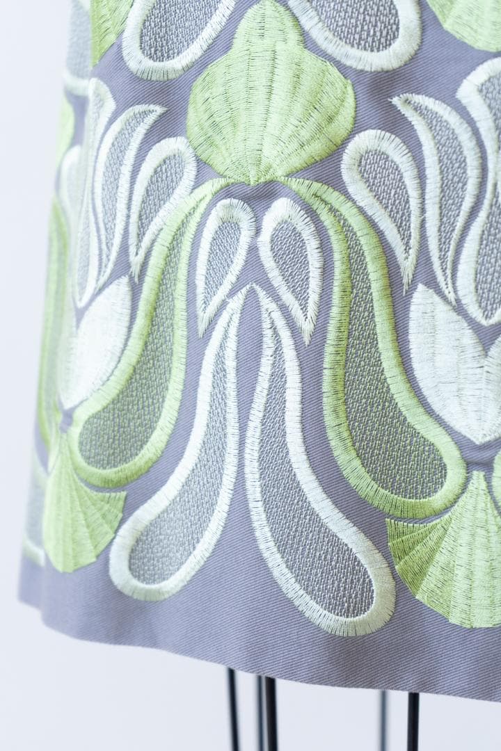 DRIES VAN NOTEN ドリスヴァンノッテン 刺繡 柄 スカート