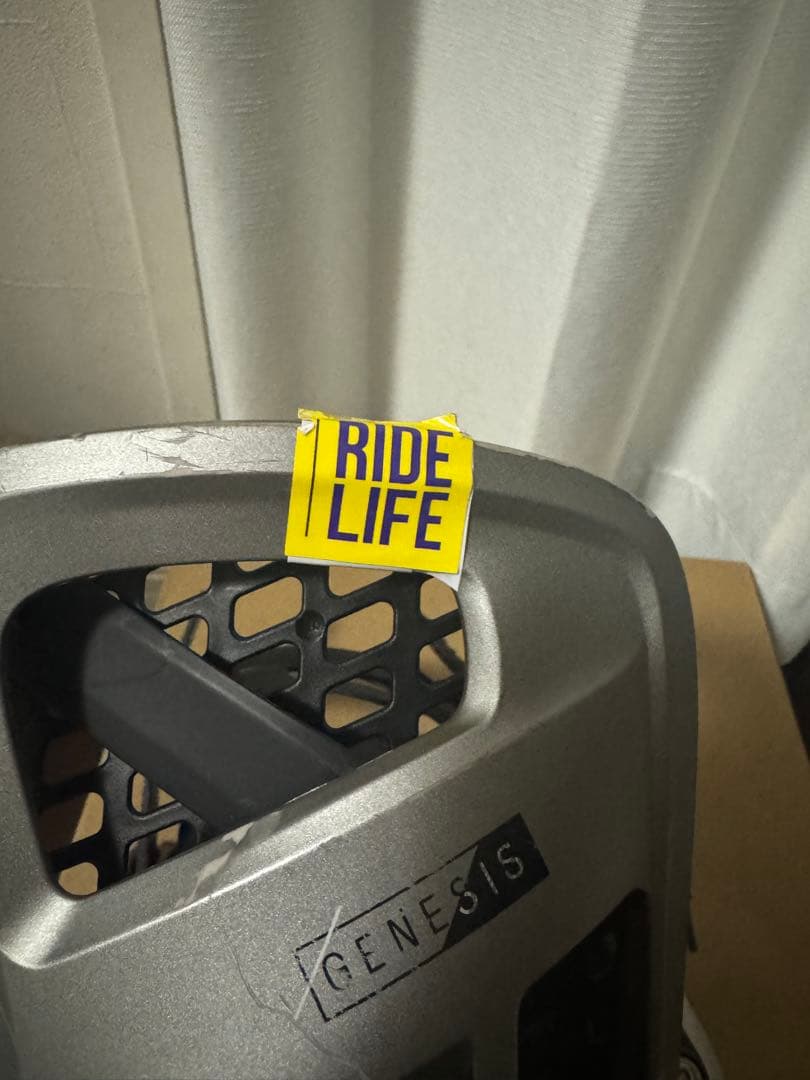 10月27日値段戻します！Burton GENESIS ビンディング Mサイズ