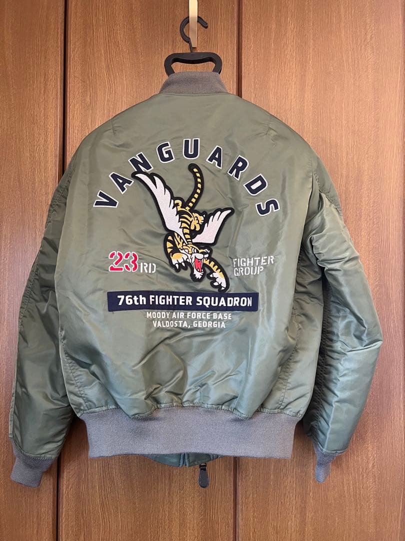 ⭐︎未使用新品⭐︎MA-1 VANGUARDS / AVIREX / アヴィレックス