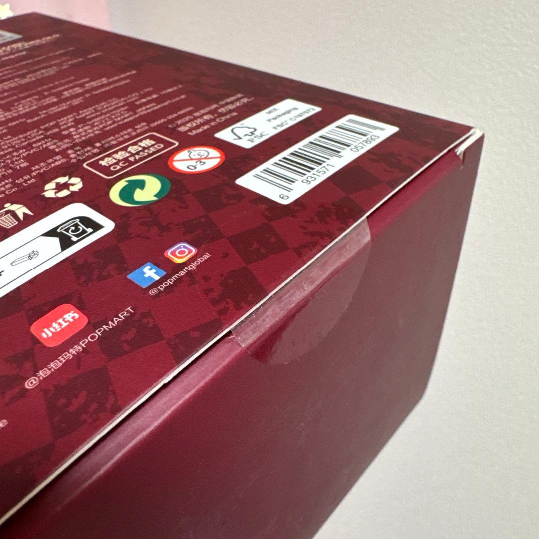 POPMART SKULLPANDA 6khz ヨーロッパ限定　スカルパンダ