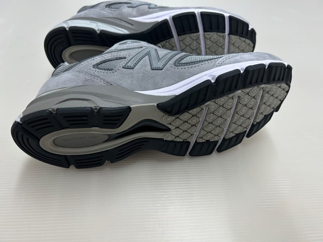 【新品】New Balance 990V4 made in U.S.A 箱有発送
