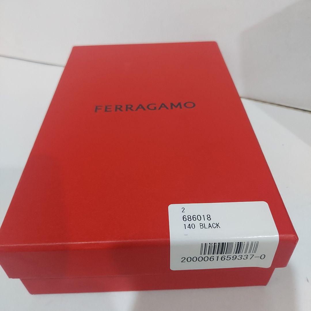 ☆新品未使用2025年秋☆Ferragamo 二つ折り財布 ダブルガンチーニ