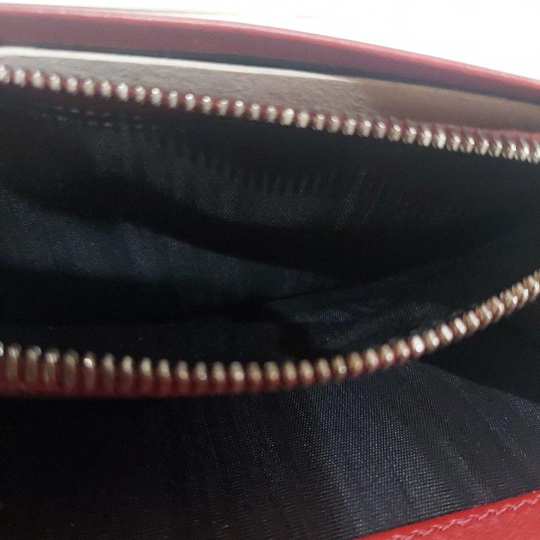 ☆新品未使用2025年秋☆Ferragamo 二つ折り財布 ダブルガンチーニ