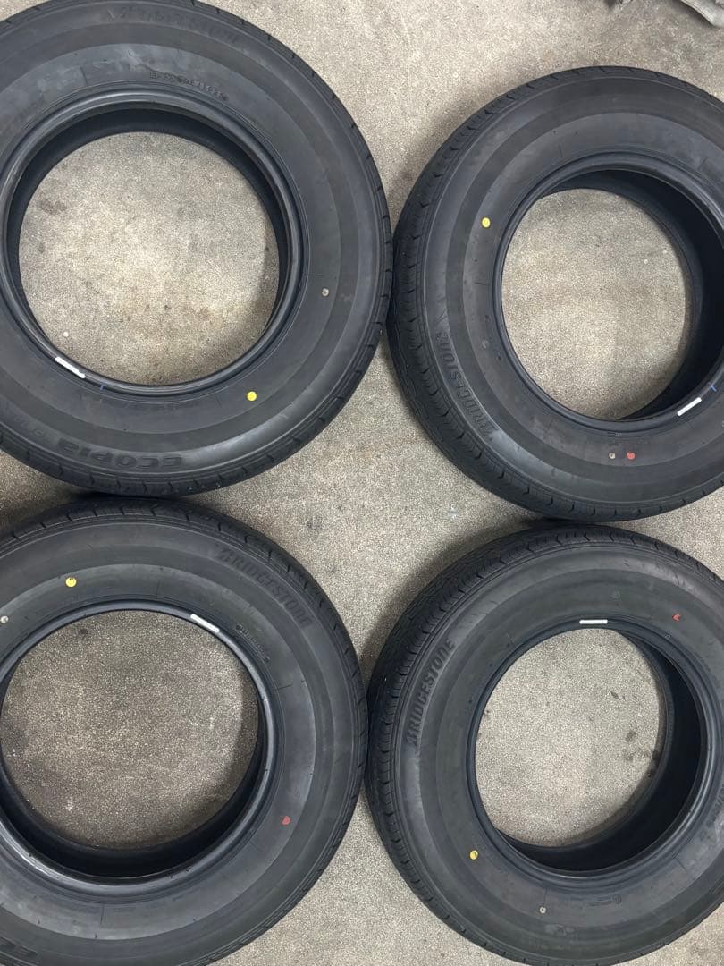 195/80R15 ブリヂストン エコピア 夏タイヤ 新車外し