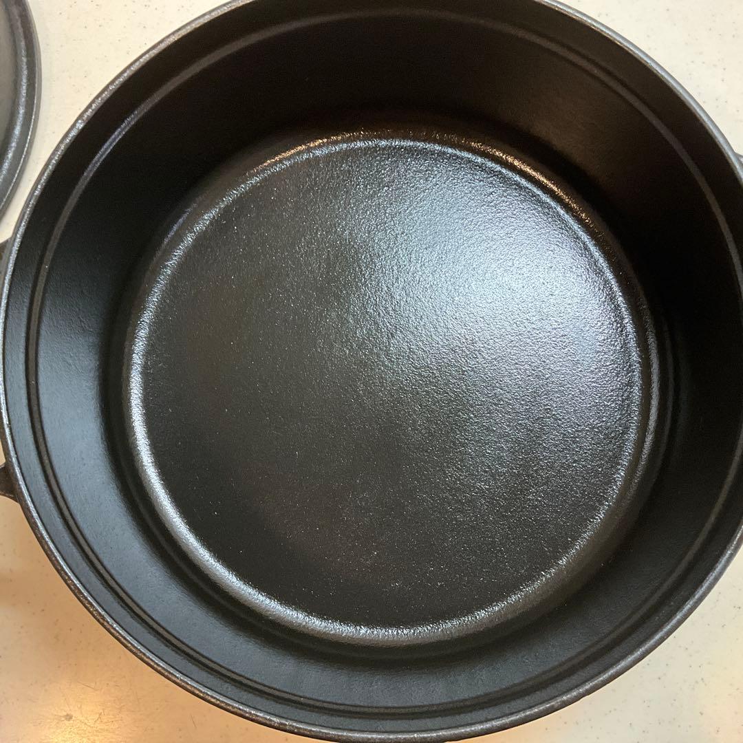 ストウブ ココット ラウンド 26cm 浅型 ブラック