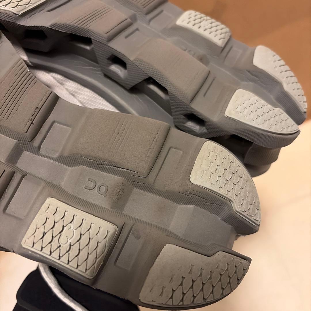 【中古美品】クラウドモンスター2 フロスト/ロック 24.5cm