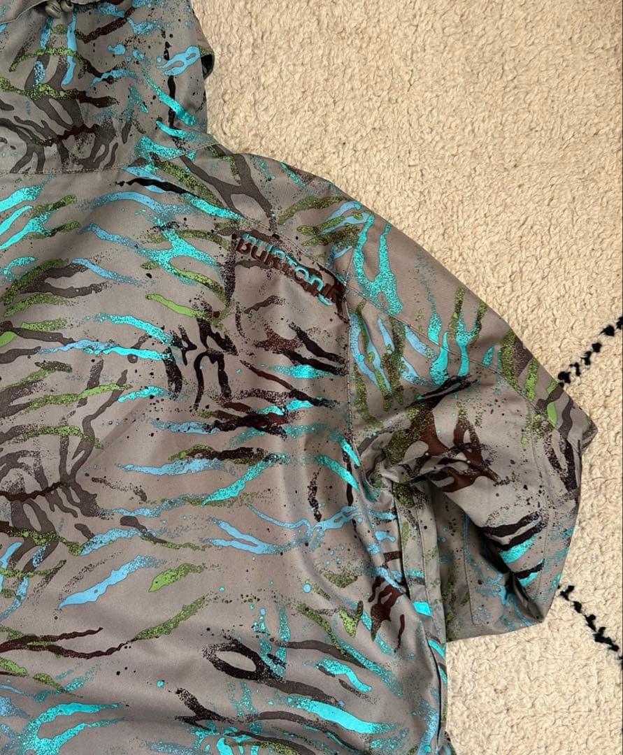 バートンDRYRIDE スノーボードウェア Mサイズ 迷彩柄