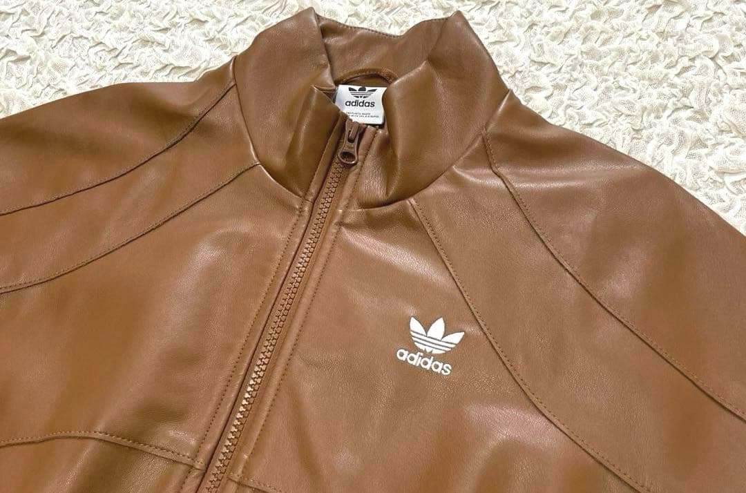 【正規品】美品 即完売 adidas フェイクレザージャケット ブラウン