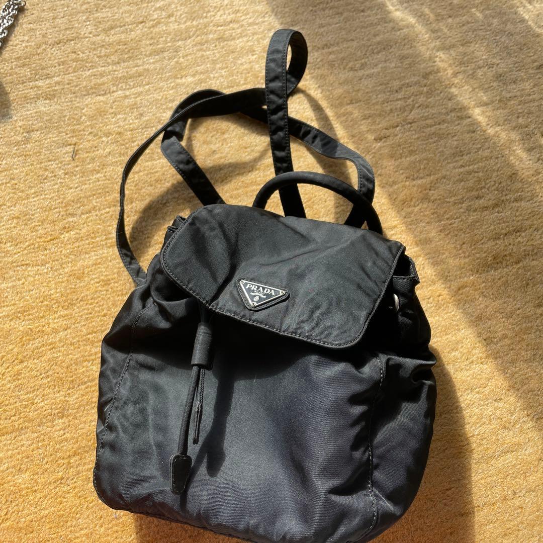 PRADA ブラックバックパック