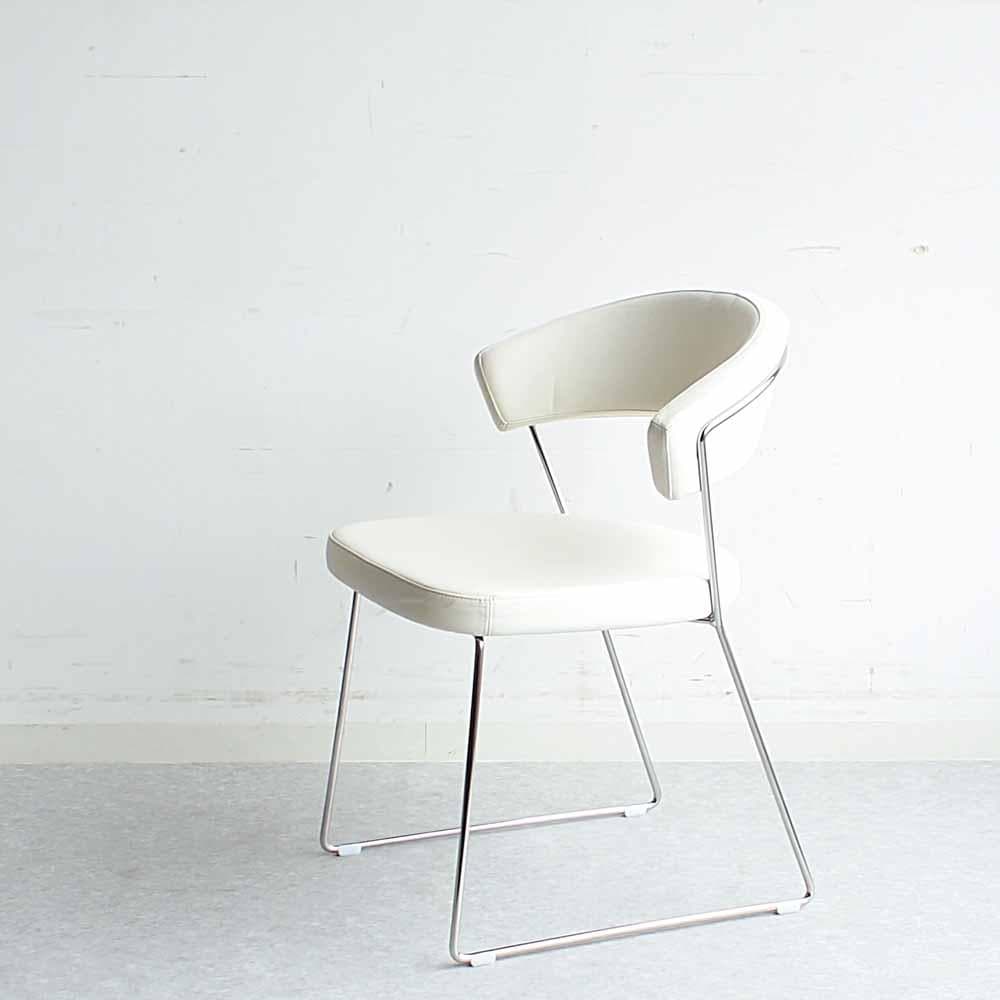 カリガリス コヌビア 「ニューヨーク」 本革 チェア A ZR24436