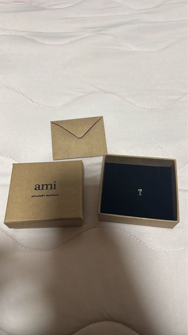 AMI PARIS シルバーピアス