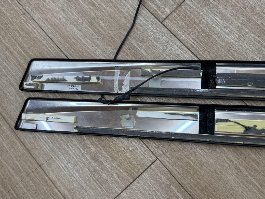 CKV36 スカイラインクーペ 純正オプション イルミネーションスカッフプレート