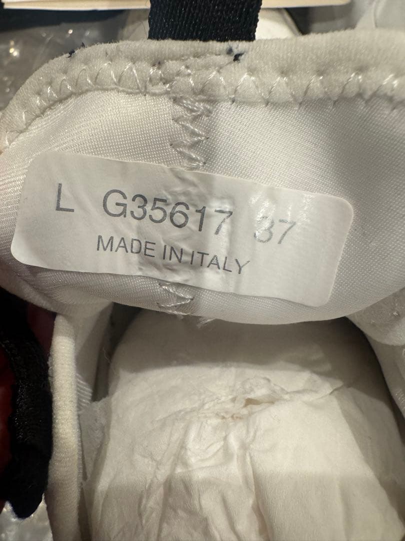 CHANEL ホワイト スニーカー