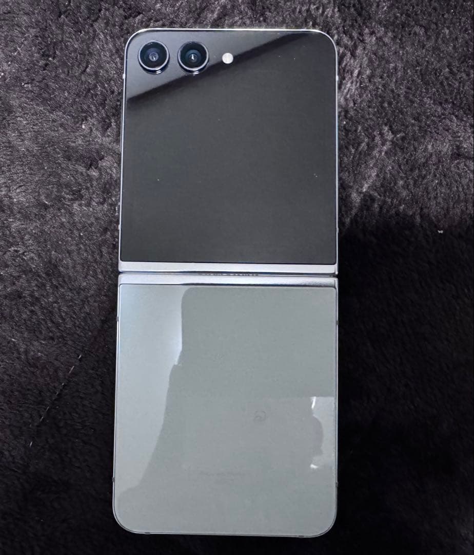 Samsung Galaxy Z Flip5 8/256GB日本版 SIMフリー