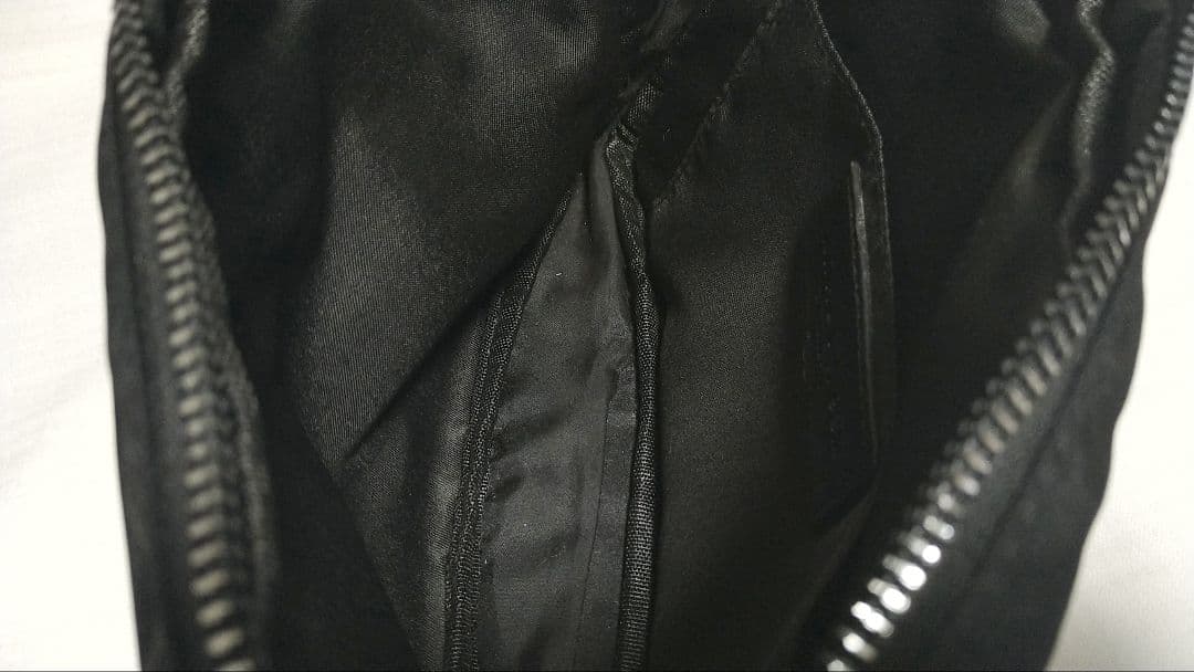 【美品】 1017 ALYX 9SM ボディバッグ ブラック ショルダーバッグ