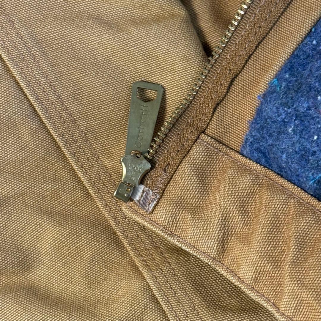 カーハートデトロイトジャケットJ001 USA製