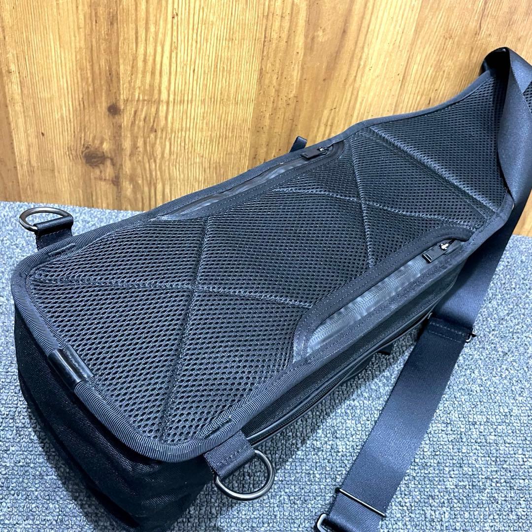 ラッコ様 極美品✨ PORTER ハイブリッド スリング ボディバッグ ス