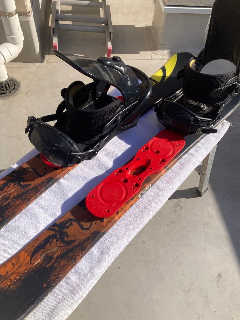 ショート(ファン)スキー　スノーボード　ブーツ用SALOMON×FLUX 赤