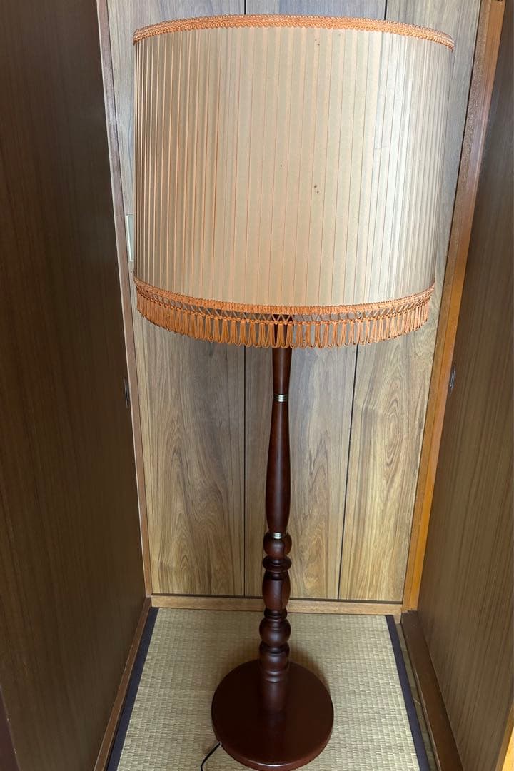 ナショナル　クラシック ブラウン 木製 フロアスタンド　昭和レトロ