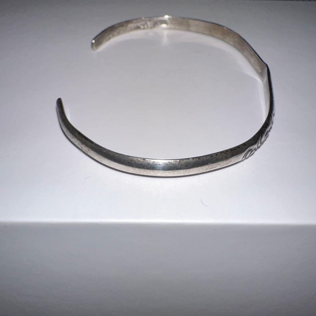 ARIZONAシルバー 装飾的オープンバングル